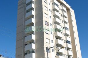 Apto Mobiliado com 50m², 1 dormitório, 1 vaga, no bairro Centro em Caxias do Sul para Alugar