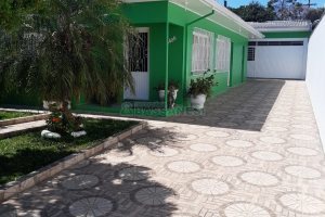 Casa com 161m², 3 dormitórios, 2 vagas, no bairro Nossa Senhora de Fátima em Caxias do Sul para Comprar