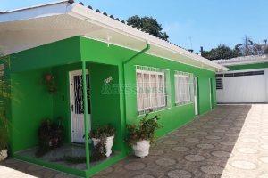 Casa com 161m², 3 dormitórios, 2 vagas, no bairro Nossa Senhora de Fátima em Caxias do Sul para Comprar