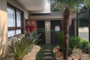 Apartamento com 115m², 3 dormitórios, 2 vagas, no bairro Vila Horn em Caxias do Sul para Comprar