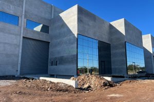 Pavilhão com 4409m², no bairro Distrito Industrial em Caxias do Sul para Alugar
