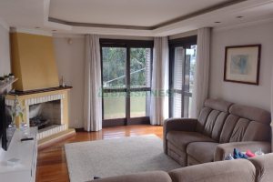 Apartamento com 263m², 4 dormitórios, 2 vagas, no bairro Centro em Caxias do Sul para Comprar