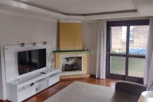 Apartamento com 263m², 4 dormitórios, 2 vagas, no bairro Centro em Caxias do Sul para Comprar