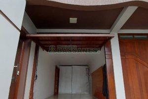 Sobrado com 164m², 3 dormitórios, 2 vagas, no bairro Santa Catarina em Caxias do Sul para Comprar