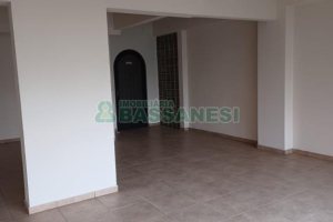 Sala com 179m², no bairro Centro em Caxias do Sul para Comprar
