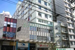 Sala com 179m², no bairro Centro em Caxias do Sul para Comprar