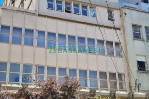 Sala com 104m², no bairro Centro em Caxias do Sul para Alugar ou Comprar