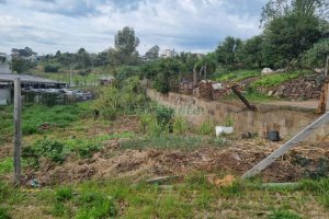 Terreno com 991m², no bairro Sanvitto em Caxias do Sul para Comprar