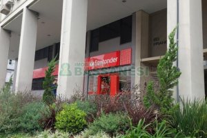 Loja com 643m², no bairro São Pelegrino em Caxias do Sul para Comprar