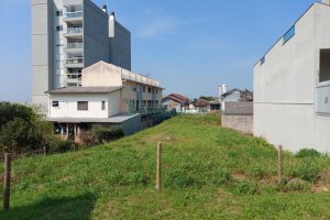 Terreno com 469m², no bairro Charqueadas em Caxias do Sul para Comprar