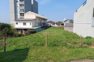 Terreno com 469m², no bairro Charqueadas em Caxias do Sul para Comprar