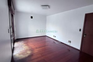 Apartamento com 147m², 3 dormitórios, 2 vagas, no bairro Panazzolo em Caxias do Sul para Alugar ou Comprar
