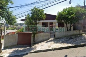 Casa com 154m², 4 dormitórios, 2 vagas, no bairro Esplanada em Caxias do Sul para Comprar