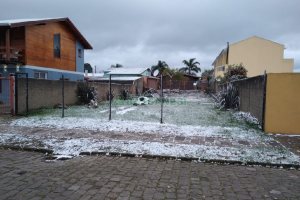 Terreno, no bairro Cidade Nova em Caxias do Sul para Comprar