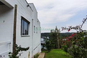 Casa Mobiliada com 100m², 3 dormitórios, 3 vagas, no bairro Linha 40 em Caxias do Sul para Comprar