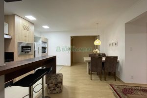 Apto Mobiliado com 71m², 2 dormitórios, 2 vagas, no bairro Madureira em Caxias do Sul para Alugar