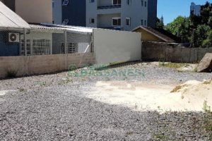 Terreno com 275m², no bairro Exposição em Caxias do Sul para Comprar