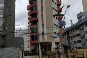 Apartamento com 140m², 3 dormitórios, 1 vaga, no bairro Centro em Caxias do Sul para Comprar