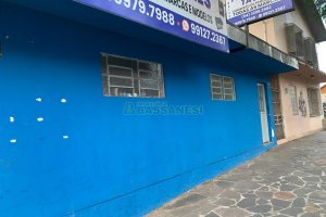 Casa com 387m², 1 dormitório, 2 vagas, no bairro Santa Catarina em Caxias do Sul para Comprar