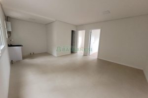 Apartamento com 55m², 2 dormitórios, 1 vaga, no bairro São Leopoldo em Caxias do Sul para Alugar
