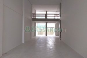 Loja com 450m², no bairro São Pelegrino em Caxias do Sul para Alugar