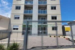 Apartamento com 52m², 2 dormitórios, 1 vaga, no bairro São Leopoldo em Caxias do Sul para Alugar