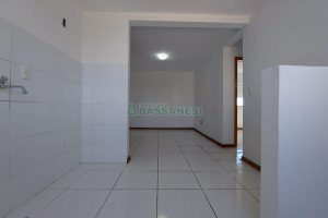 Apartamento com 44m², 2 dormitórios, 1 vaga, no bairro Desvio Rizzo em Caxias do Sul para Comprar