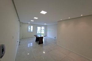 Apartamento com 75m², 2 dormitórios, 1 vaga, no bairro São Leopoldo em Caxias do Sul para Alugar