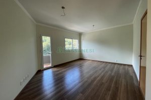 Apartamento com 105m², 3 dormitórios, 2 vagas, no bairro São Leopoldo em Caxias do Sul para Comprar