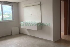 Apartamento com 48m², 2 dormitórios, 1 vaga, no bairro Cruzeiro em Caxias do Sul para Alugar