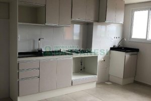 Apartamento com 48m², 2 dormitórios, 1 vaga, no bairro Cruzeiro em Caxias do Sul para Alugar