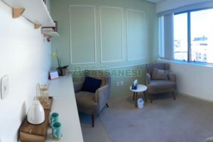 Sala com 48m², no bairro Villagio Iguatemi em Caxias do Sul para Comprar