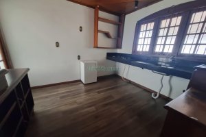 Casa com 150m², 4 dormitórios, no bairro Santa Catarina em Caxias do Sul para Alugar