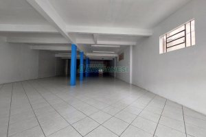 Loja com 245m², no bairro Charqueadas em Caxias do Sul para Alugar