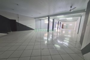 Loja com 245m², no bairro Charqueadas em Caxias do Sul para Alugar