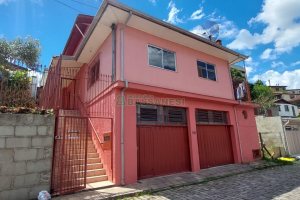 Casa com 90m², 3 dormitórios, no bairro Planalto em Caxias do Sul para Alugar