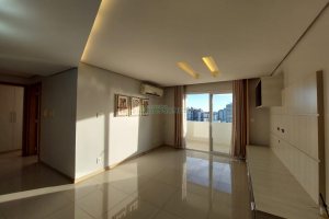 Apto Mobiliado com 89m², 2 dormitórios, 2 vagas, no bairro São Pelegrino em Caxias do Sul para Comprar