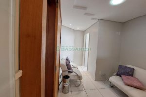 Sala com 53m², no bairro Lourdes em Caxias do Sul para Comprar