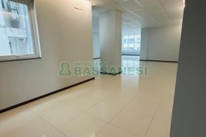 Sala com 100m², 1 vaga, no bairro Centro em Caxias do Sul para Alugar