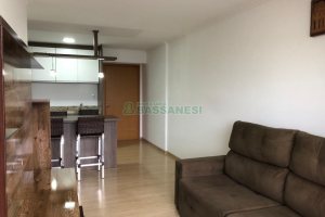 Apto Mobiliado com 45m², 1 dormitório, 1 vaga, no bairro Madureira em Caxias do Sul para Alugar