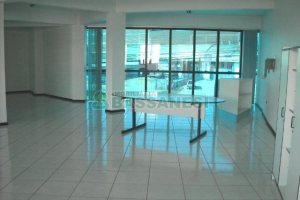 Sala com 1500m², no bairro Sagrada Família em Caxias do Sul para Alugar