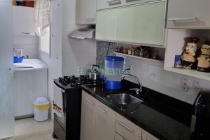 Apartamento com 49m², 2 dormitórios, no bairro Charqueadas em Caxias do Sul para Comprar