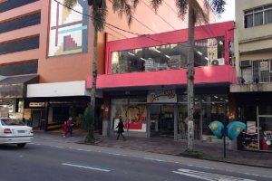 Predio com 1400m², no bairro Centro em Caxias do Sul para Comprar