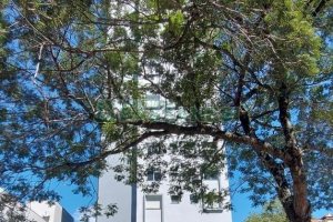 Apto Mobiliado com 63m², 2 dormitórios, 1 vaga, no bairro Petrópolis em Caxias do Sul para Alugar