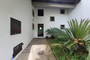 Casa com 360m², 3 dormitórios, 3 vagas, no bairro Marechal Floriano em Caxias do Sul para Alugar