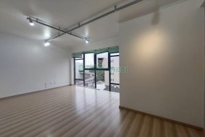 Sala com 24m², no bairro Centro em Caxias do Sul para Alugar
