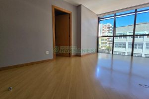 Sala com 72m², 1 vaga, no bairro Centro em Caxias do Sul para Comprar