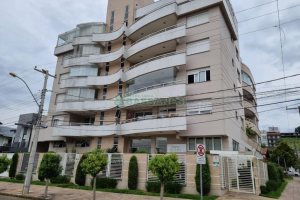 Apartamento com 233m², 3 dormitórios, 2 vagas, no bairro Santa Catarina em Caxias do Sul para Comprar