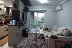 Apartamento com 63m², 2 dormitórios, 1 vaga, no bairro Petrópolis em Caxias do Sul para Comprar