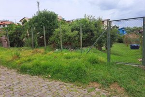 Terreno com 360m², no bairro Charqueadas em Caxias do Sul para Comprar